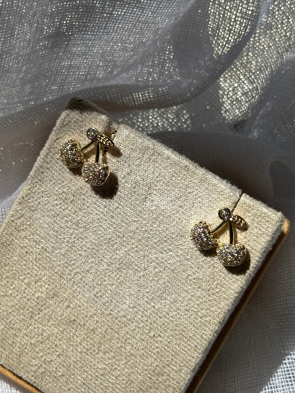 CERECITA STUDS