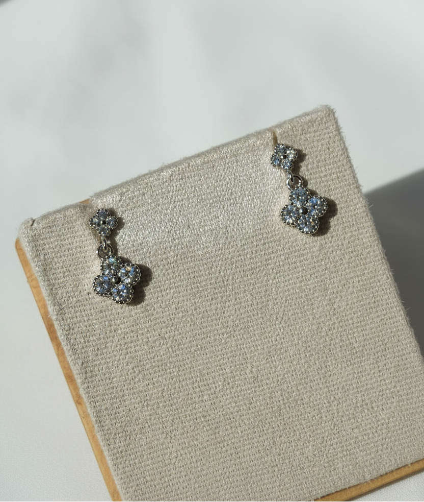 LUMINOSA STUDS