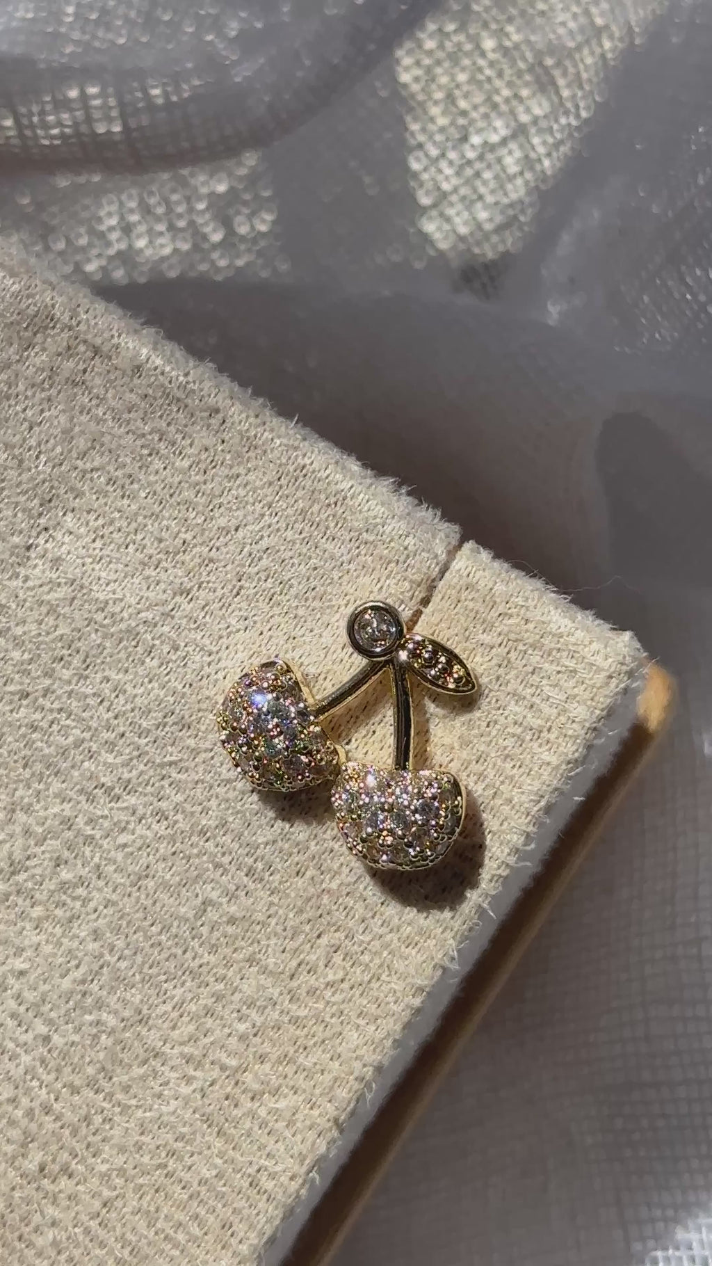 CERECITA STUDS